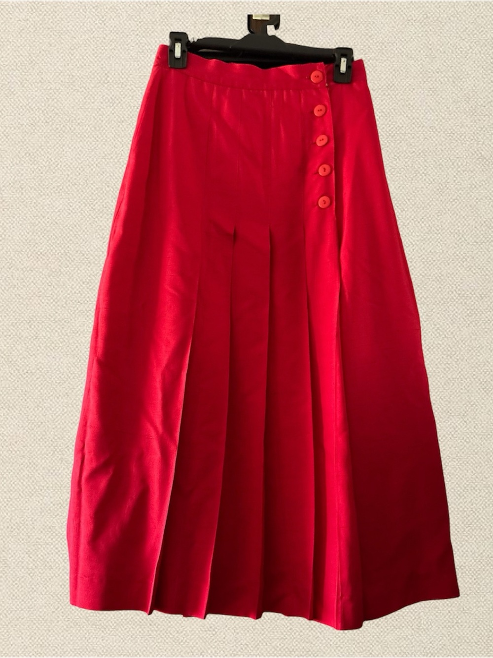 100% Silk Vtg Pleated Midi Skirt sz 8 Red w Button Detail Eleanor P Brenner